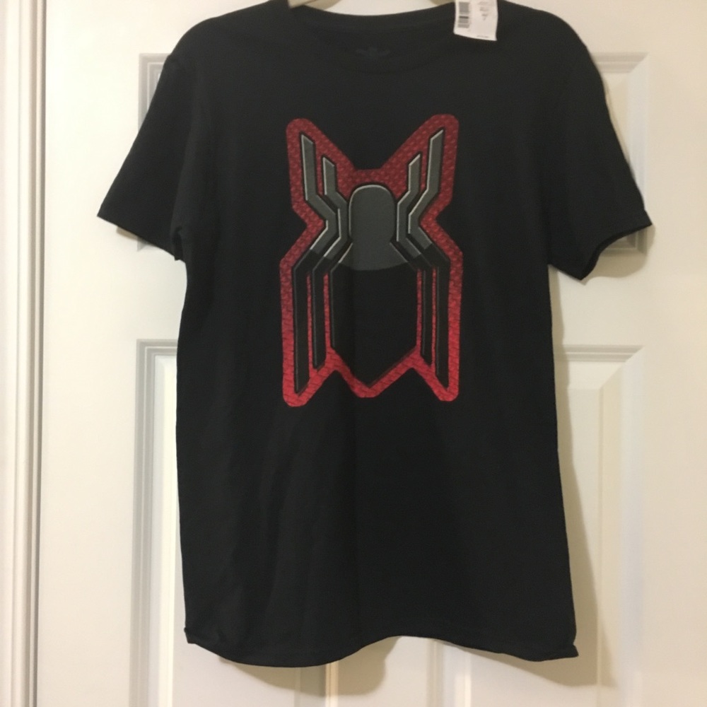 New Size Small Men’s Marvel Spider-Man Shirt